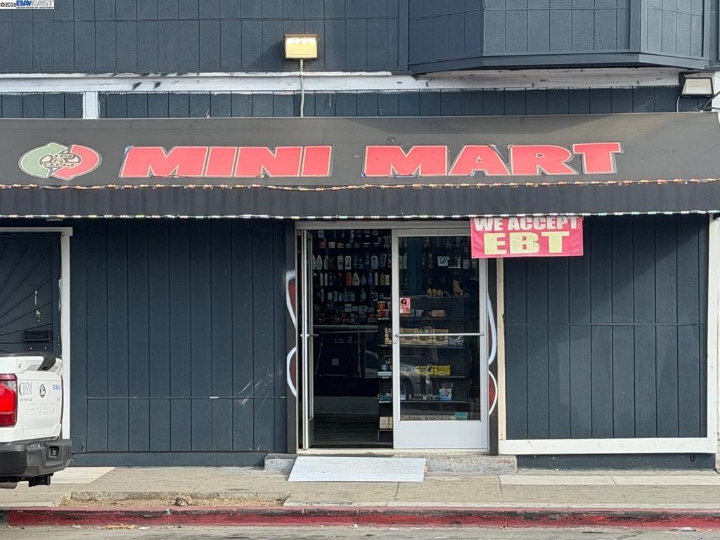 FRUITVALE DISTR - Residential Income