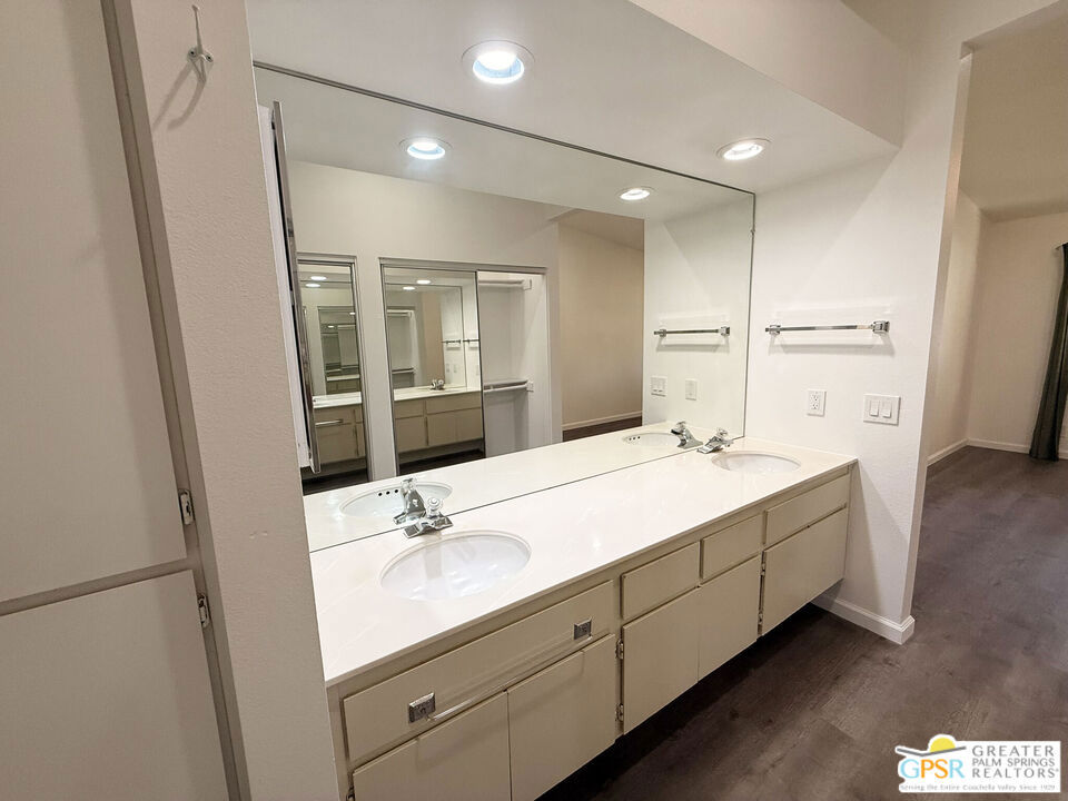 Cathedral Canyon Country Club - Residential