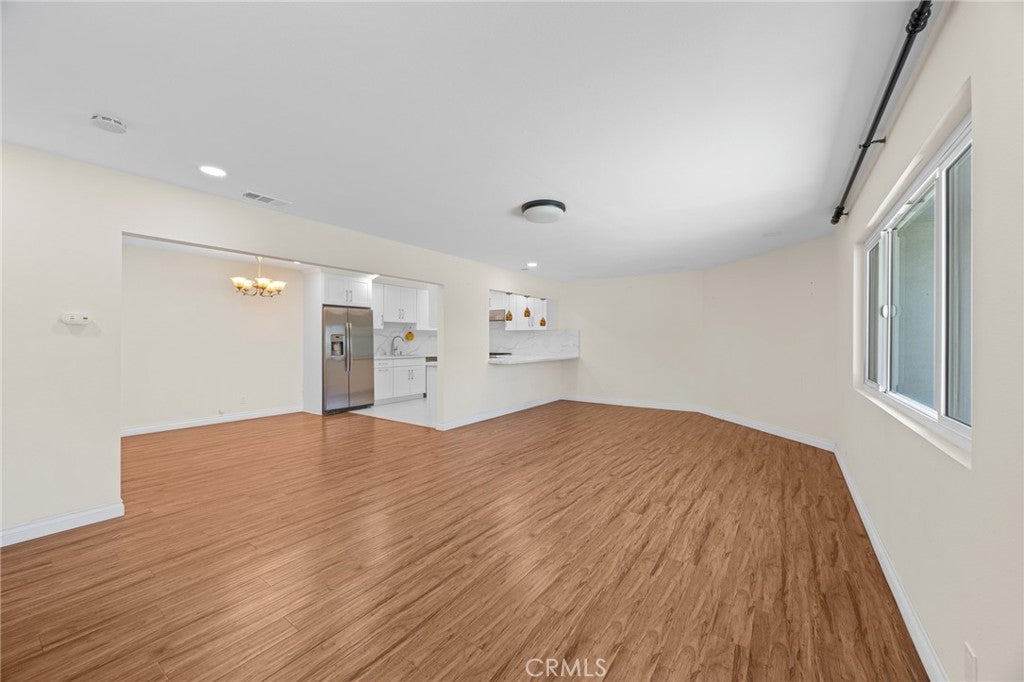 931 W Bainbridge