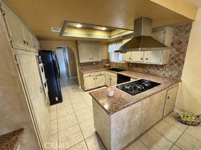 1099 Sullivan Street