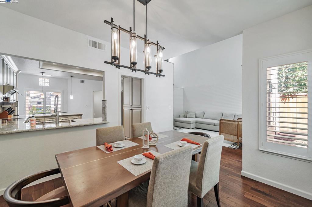 CANY0N LAKES - Residential