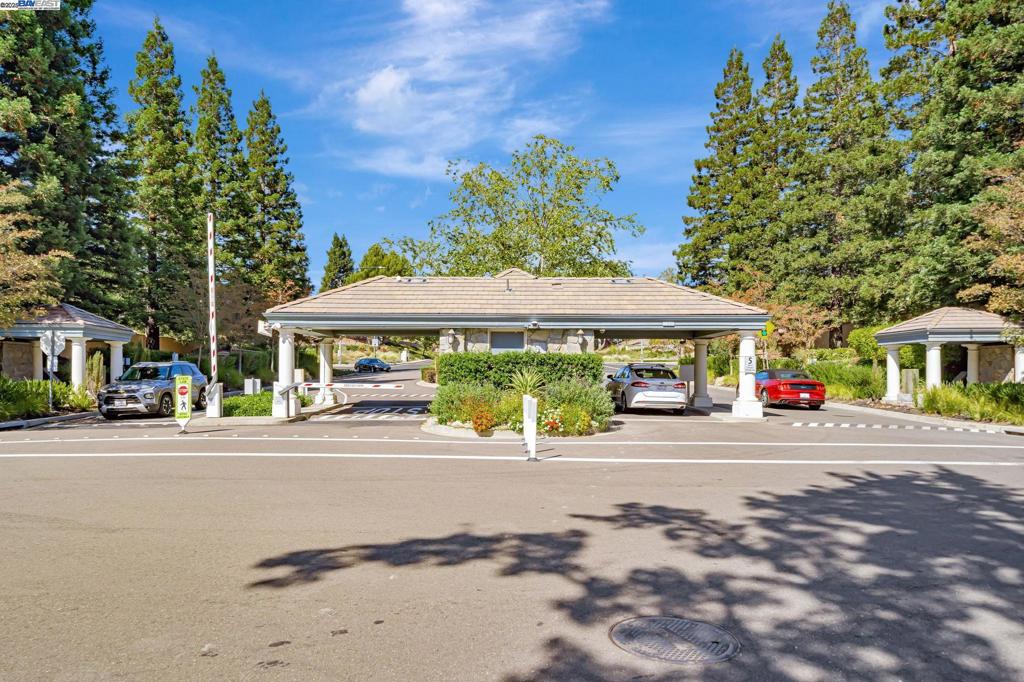 CANY0N LAKES - Residential