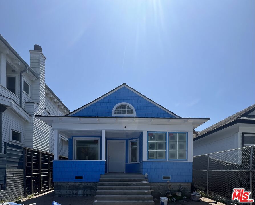 Be the First to Live in This Newly Renovated Beach Bungalow! Step into California coastal living at its finest in this light-filled, beautifully renovated beach bungalow just steps from the sand. Be the very first to enjoy this thoughtfully upgraded home, featuring wide-plank wood floors, recessed lighting, and a fresh, modern design throughout.The chef's kitchen is a true showstopper, boasting custom cabinetry, elegant Caesar stone countertops, and top-of-the-line Wolf and Sub-Zero appliances. Whether you're entertaining guests or enjoying a quiet night in, this kitchen delivers both style and functionality. This home includes a 2-car garage plus an additional exterior parking space, a rare find near the beach. Live just moments from the iconic Gold's Gym, vibrant shops and restaurants on Abbot Kinney, Rose, Main St. and, of course, the breathtaking Pacific Ocean. Don't miss your chance to soak up summer in this exceptional lease opportunity.