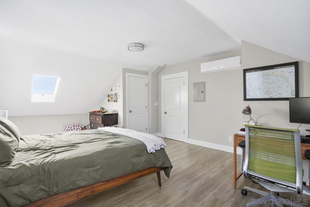 San Diego - Residential Income