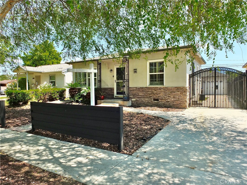 3184 Daisy Avenue