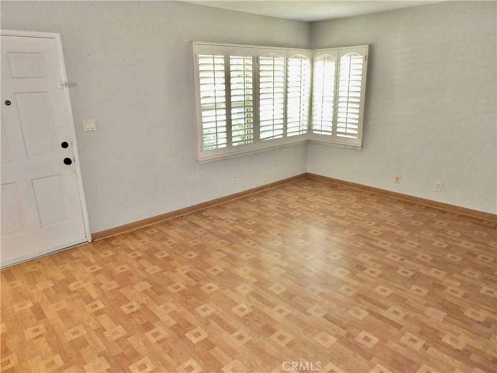 3184 Daisy Avenue