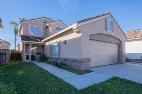 Photo of 1725 Great Island Street, Salinas, CA 93906 (MLS # ML82031810)