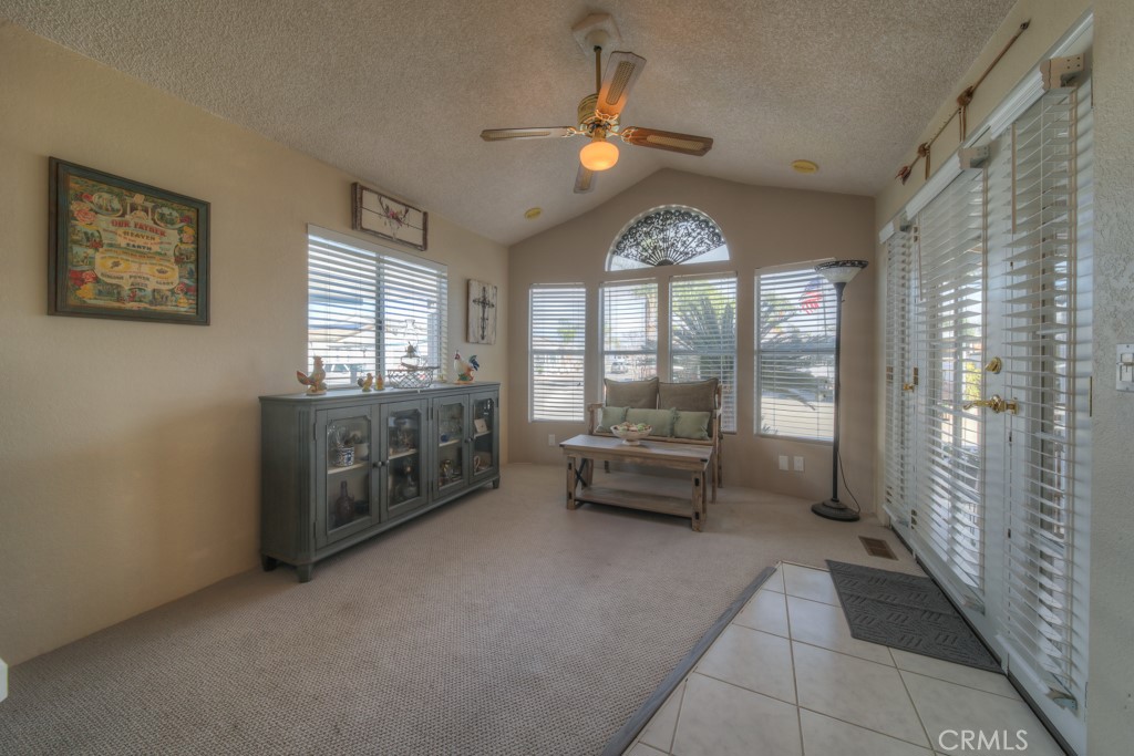 1295 S Cawston Ave 391