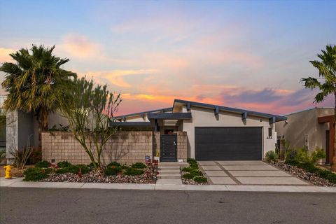 Photo of 484 Fountain Drive, Palm Springs, CA 92262 (MLS # 219141169PS)