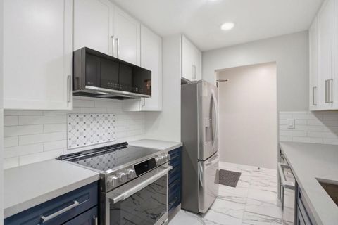 Photo of 39975 Cedar Boulevard #136, Newark, CA 94560 (MLS # ML82024792)