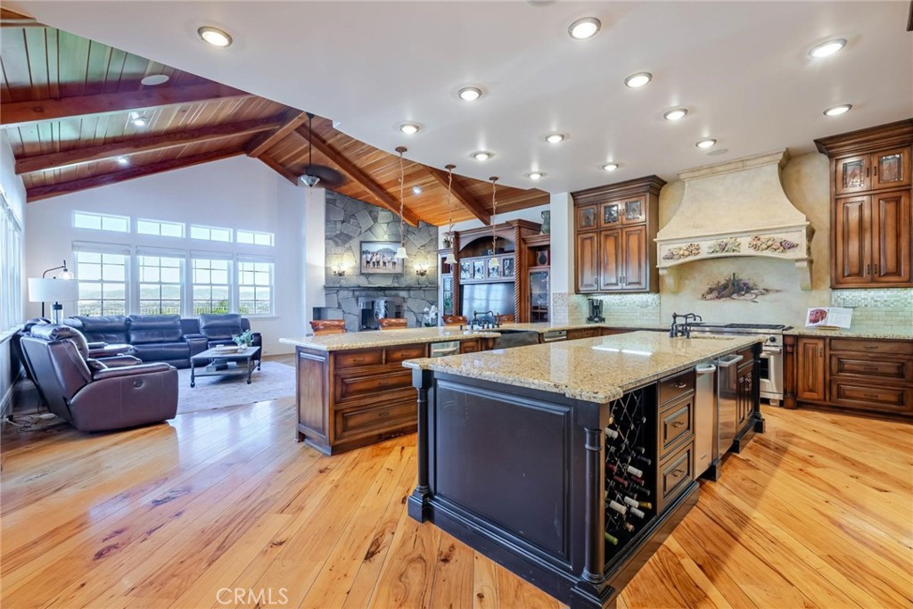 Valencia, California, 91381, United States, 6 Bedrooms Bedrooms, ,11 BathroomsBathrooms,Residential,Active,2007663