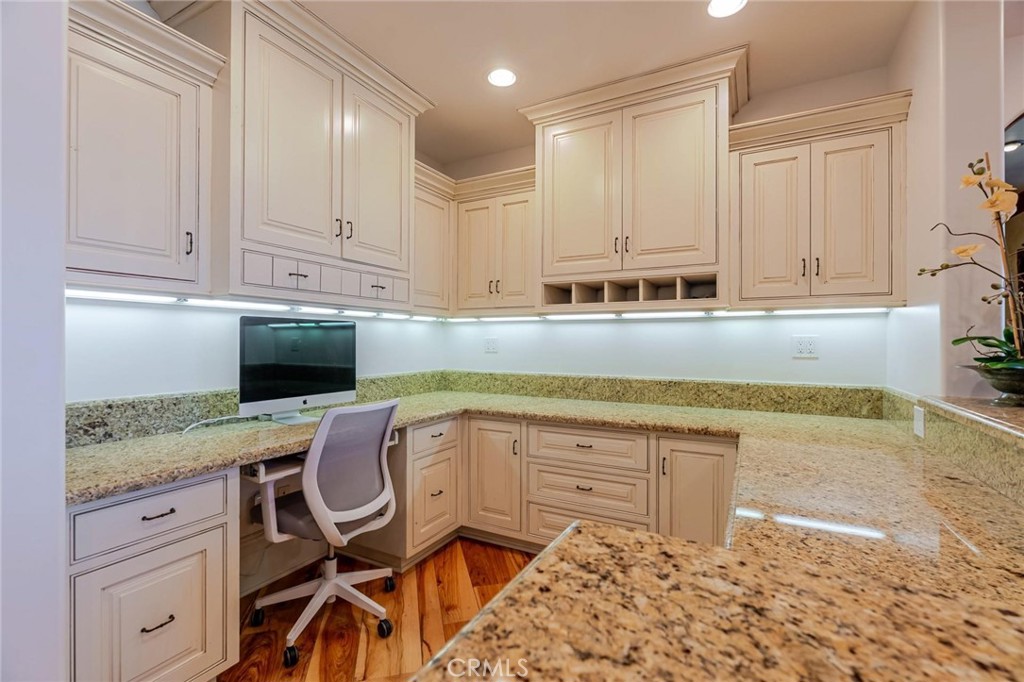 Valencia, California, 91381, United States, 6 Bedrooms Bedrooms, ,11 BathroomsBathrooms,Residential,Active,2007663