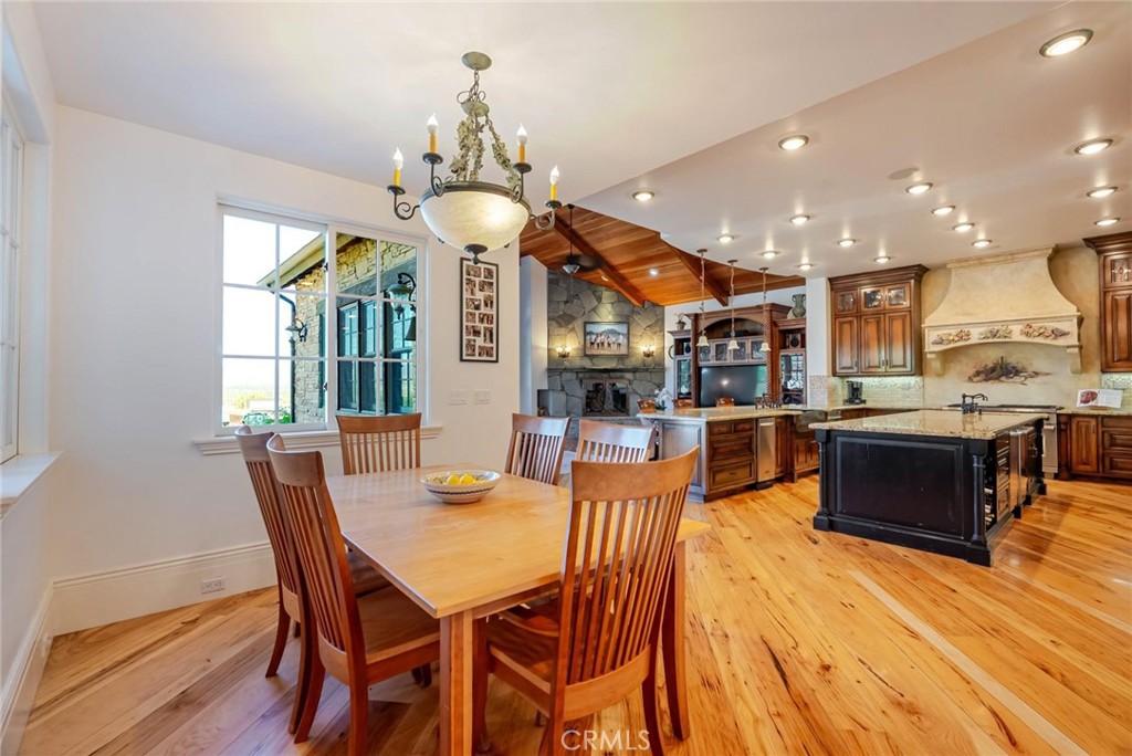 Valencia, California, 91381, United States, 6 Bedrooms Bedrooms, ,11 BathroomsBathrooms,Residential,Active,2007663
