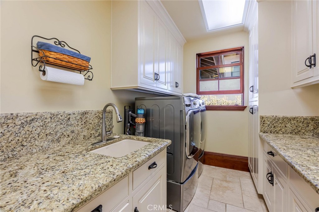 Valencia, California, 91381, United States, 6 Bedrooms Bedrooms, ,11 BathroomsBathrooms,Residential,Active,2007663