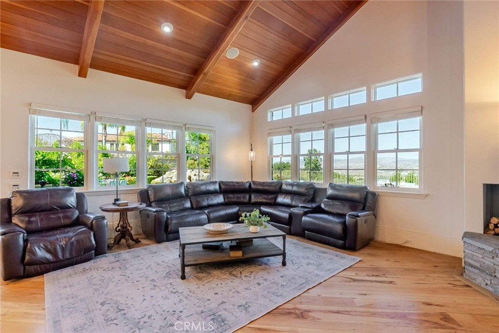Valencia, California, 91381, United States, 6 Bedrooms Bedrooms, ,11 BathroomsBathrooms,Residential,Active,2007663