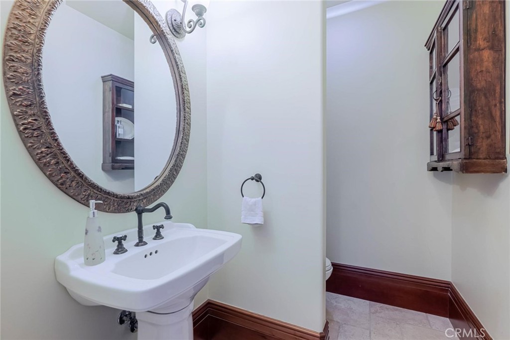 Valencia, California, 91381, United States, 6 Bedrooms Bedrooms, ,11 BathroomsBathrooms,Residential,Active,2007663