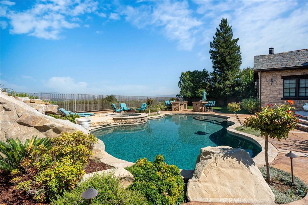 Valencia, California, 91381, United States, 6 Bedrooms Bedrooms, ,11 BathroomsBathrooms,Residential,Active,2007663