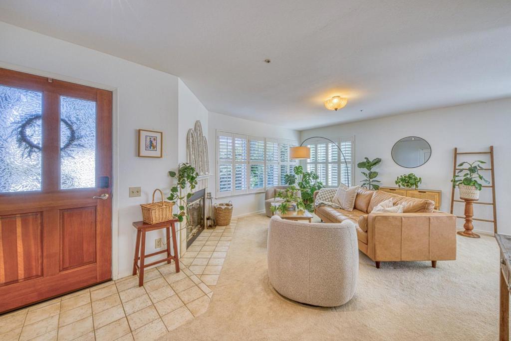 4 Primrose Circle