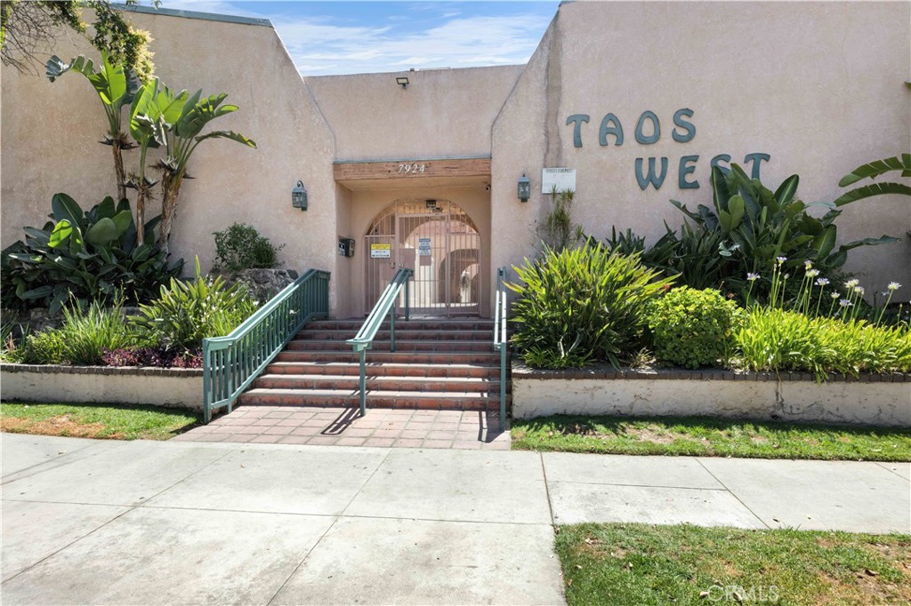 Welcome to 7924 Woodman Ave – Taos West Condominiums
Discover resort-style living in this beautifully remodeled top-level unit, nestled in the desirable, gated Taos West community. This bright and spacious condominium features an open-concept layout with soaring beamed ceilings and abundant natural light, creating an inviting and airy atmosphere throughout.
The recently renovated kitchen boasts sleek stainless-steel appliances, ample cabinetry, and modern finishes—perfectly blending style and functionality. The spacious living and dining areas flow seamlessly together, making it ideal for both everyday living and entertaining. Step through the sliding glass doors to your large private patio, a perfect retreat for relaxing or hosting casual gatherings.
The two generously sized bedrooms, including a primary suite with high ceilings and extensive closet space. Both bathrooms have been tastefully updated to match the unit’s modern aesthetic.
Community amenities include controlled access, a sparkling pool and spa, lush landscaping, a recreation room for parties or events, and plenty of guest parking. The HOA covers water, gas, sewer, trash, and common area maintenance, offering added value and peace of mind.
Additional features include two assigned parking spaces and extra storage. Ideally located with convenient access to major freeways, shopping, dining, public transit, and Kaiser Permanente facilities—this home offers both comfort and convenience in a prime location.
Don’t miss this incredible opportunity to own a stylish, move-in-ready condo in the heart of the Valley