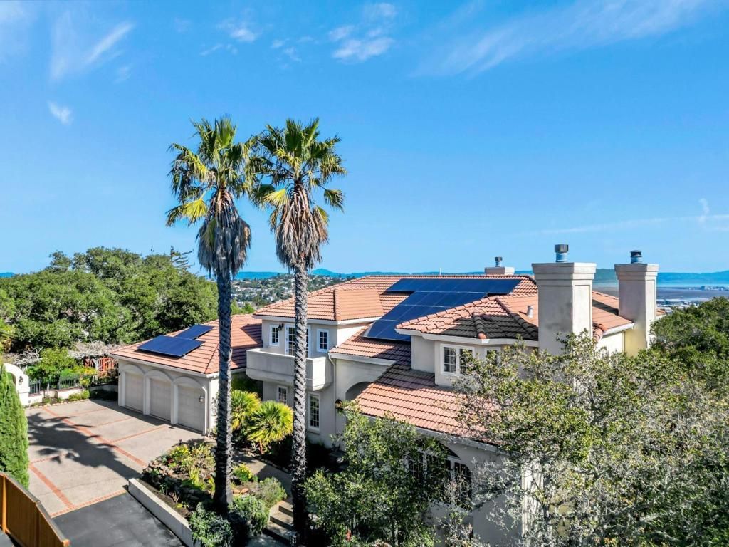 Photo of 222 Oakley Avenue, San Carlos, CA 94070 (MLS # ML82031347)