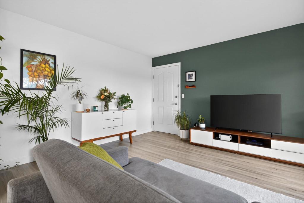 432 Edgehill Lane 73