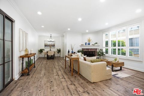 1337 Berkeley Street 6 Santa Monica CA 90404