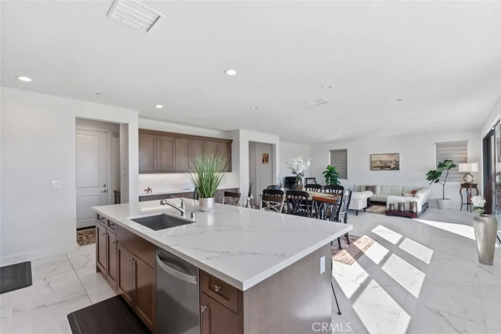 Saugus, California 91350, United States, 5 Bedrooms Bedrooms, ,3 BathroomsBathrooms,Residential,Active,223466