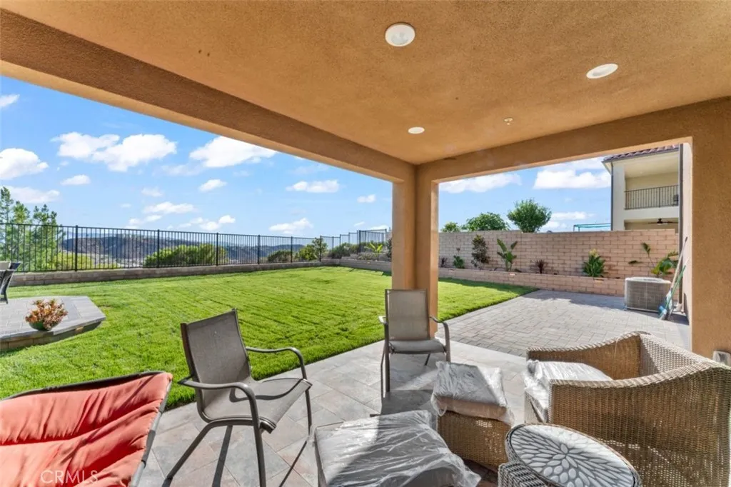 Saugus, California 91350, United States, 5 Bedrooms Bedrooms, ,3 BathroomsBathrooms,Residential,Active,223466