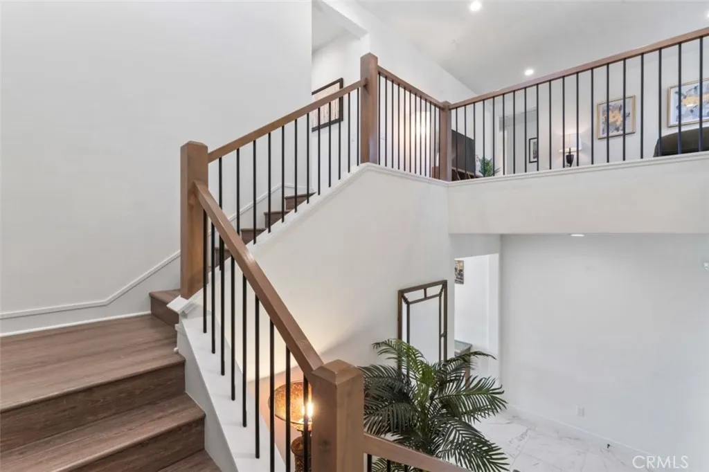 Saugus, California 91350, United States, 5 Bedrooms Bedrooms, ,3 BathroomsBathrooms,Residential,Active,223466