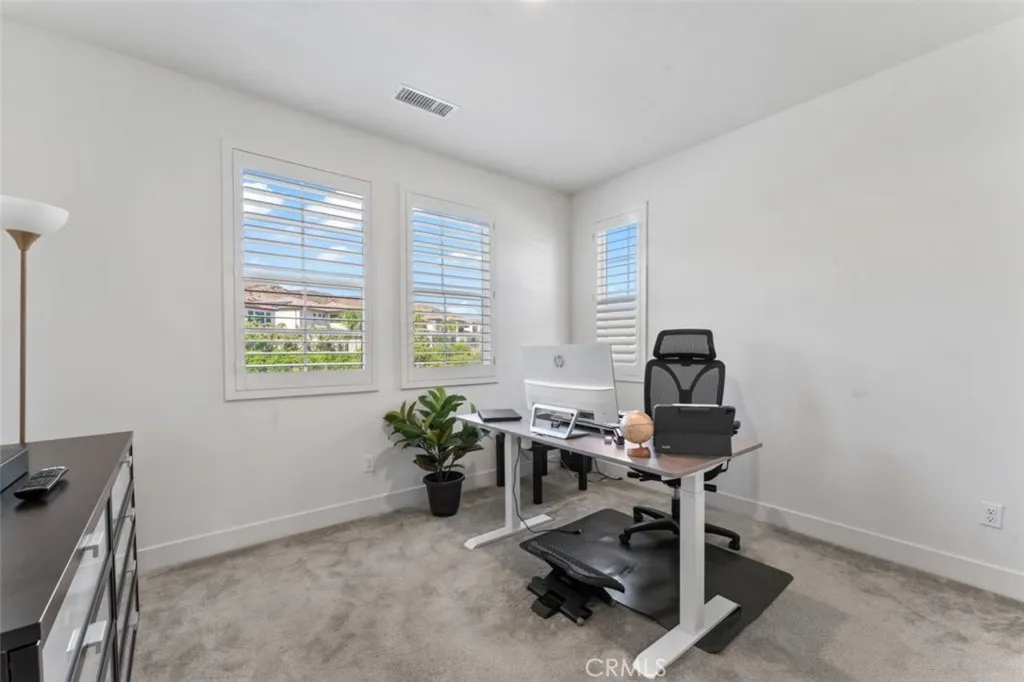 Saugus, California 91350, United States, 5 Bedrooms Bedrooms, ,3 BathroomsBathrooms,Residential,Active,223466