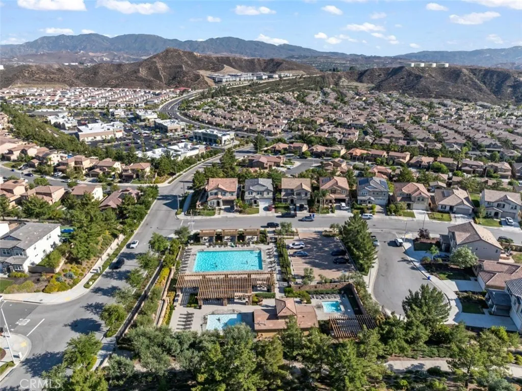 Saugus, California 91350, United States, 5 Bedrooms Bedrooms, ,3 BathroomsBathrooms,Residential,Active,223466