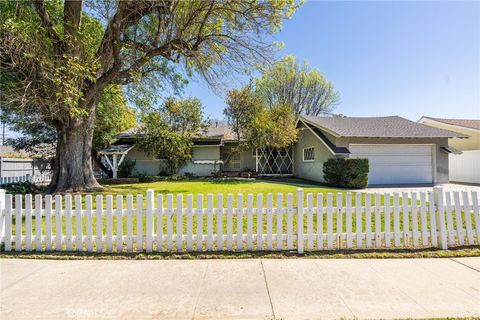 Photo of 7140 Maynard Avenue, West Hills, CA 91307 (MLS # SR26051210)