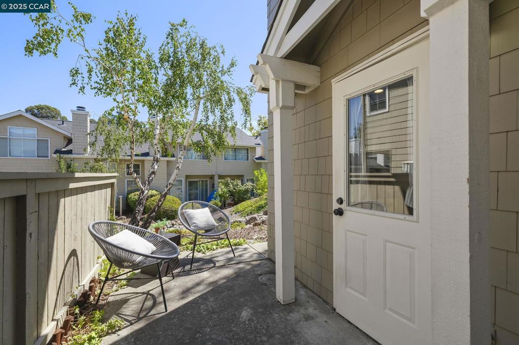 SHADOWBROOK - Residential