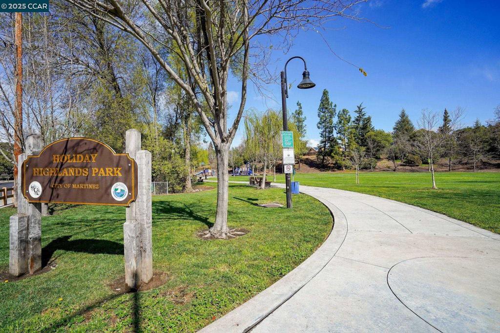 SHADOWBROOK - Residential