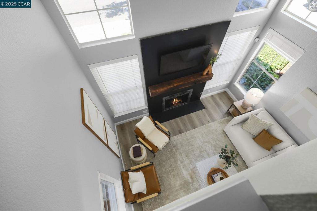 SHADOWBROOK - Residential