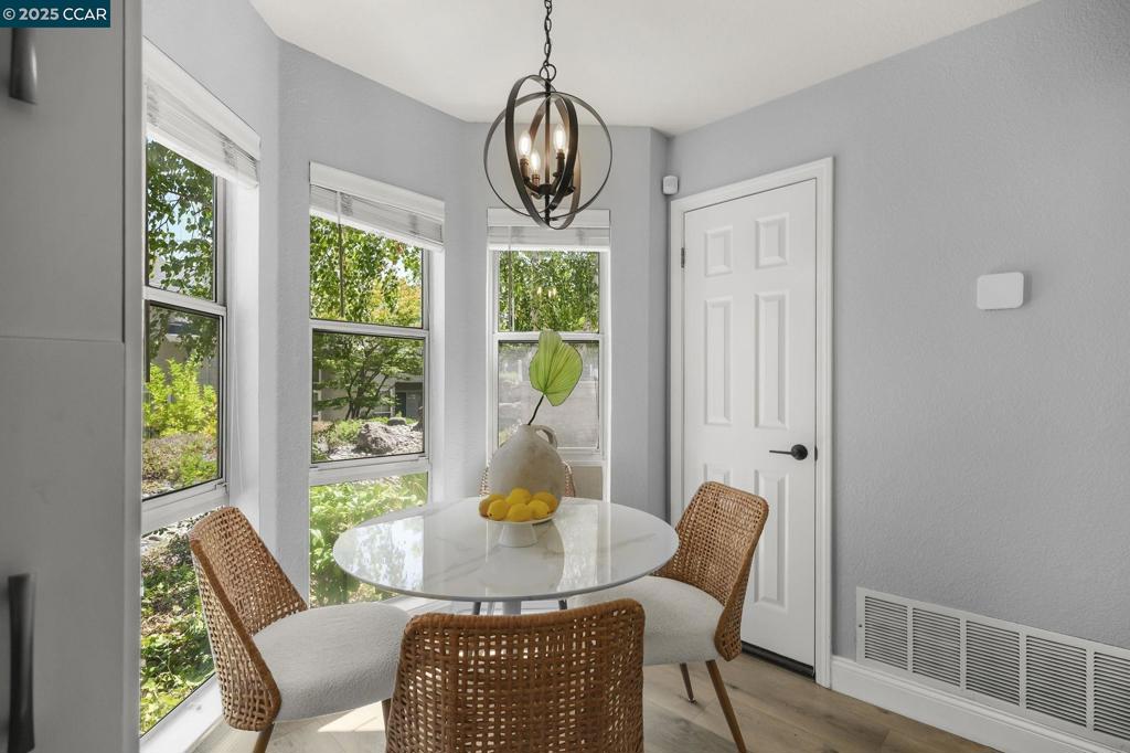 SHADOWBROOK - Residential