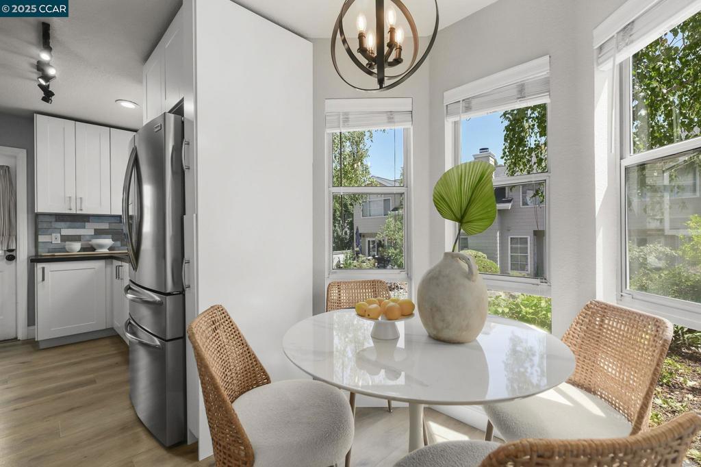 SHADOWBROOK - Residential