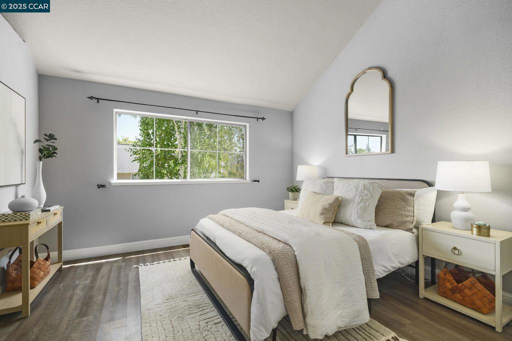 SHADOWBROOK - Residential