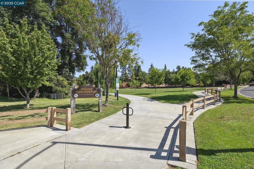 SHADOWBROOK - Residential