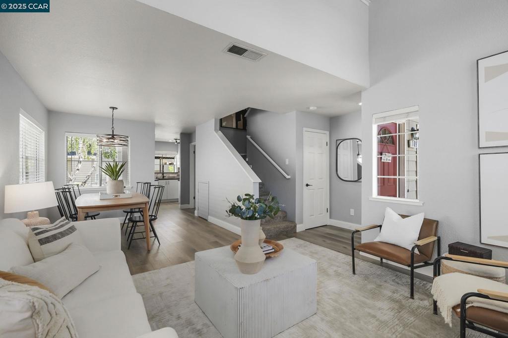 SHADOWBROOK - Residential