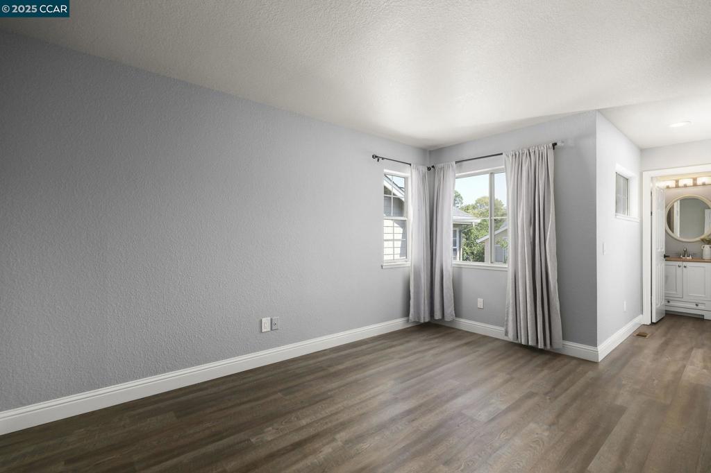 SHADOWBROOK - Residential