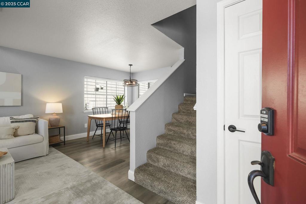 SHADOWBROOK - Residential