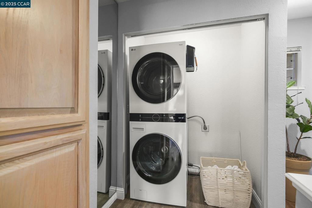 SHADOWBROOK - Residential