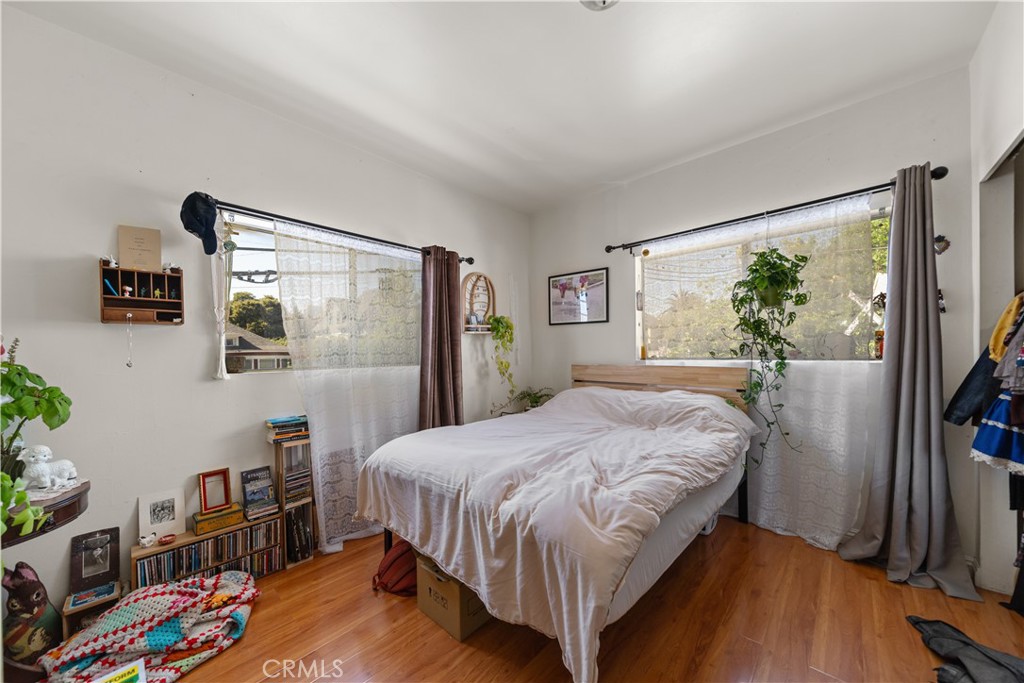 1202 W Sunset Boulevard