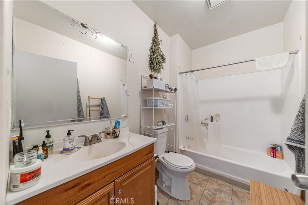 1202 W Sunset Boulevard