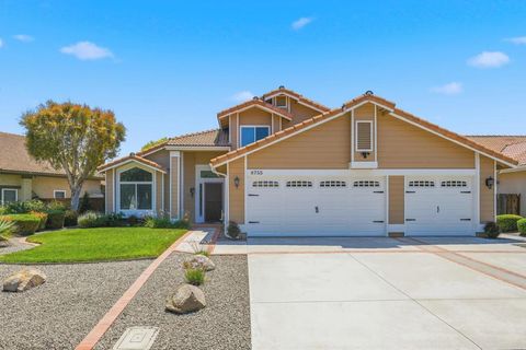 Photo of 8755 Wescott Ct. CT, Rancho Penasquitos, CA 92129 (MLS # NDP2604998)