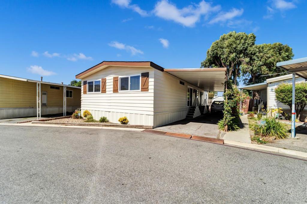 This Double wide Manufactured Home is located in the Heart of the Silicon Valley with short access to HWY 237/101/880/680 with double pane windows, kitchen with granite with back splash, updated copper plumbing, laminated flooring and baseboards throughout.