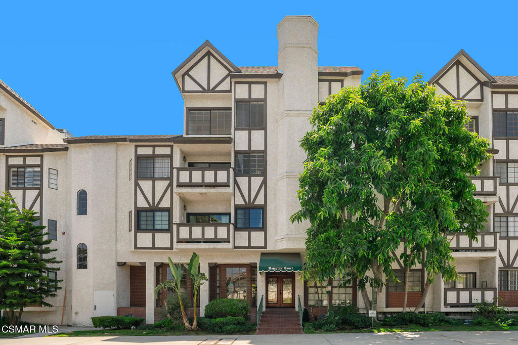 Serene, stylish, and move-in ready, this beautifully renovated 2-bedroom, 2-bath condo is perfectly situated in the heart of Encino, just steps from Ventura Boulevard's shopping, dining, and everyday conveniences.Light-filled and inviting, the home features luxury vinyl plank flooring and recessed lighting throughout. The renovated kitchen boasts new cabinetry, quartz countertops, a new microwave and dishwasher, and an updated, modern aesthetic.The spacious primary suite offers a spa-inspired ensuite with designer Bedrosians Cloe tile, dual sinks, and a wall-to-wall closet. The second bedroom and bath are equally refined and serene, with premium finishes and a calming ambiance.Complete with a brand-new LG washer and dryer, every detail has been thoughtfully designed for comfort, function, and timeless style.