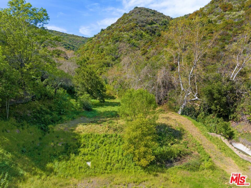 3375 Mandeville Canyon Road