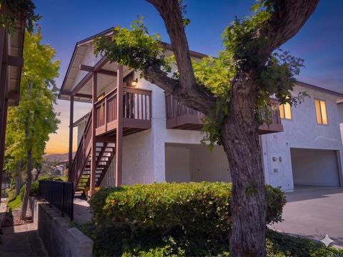 Photo of 6470 Bell Bluff Ave, San Diego, CA 92119 (MLS # NDP2603756)
